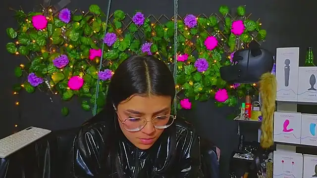 Sweett Mollyy online show from July 18, 11:24 pm