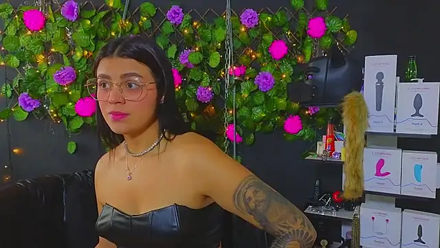 Sweett Mollyy online show from June 30, 5:46 pm