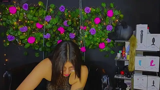 Sweett Mollyy online show from May 14, 11:35 pm