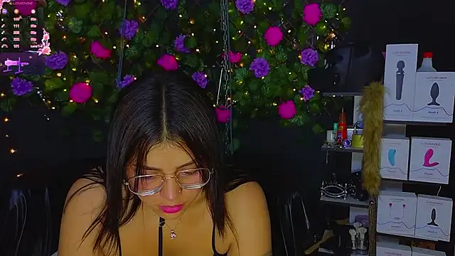Sweett Mollyy online show from May 7, 11:19 pm