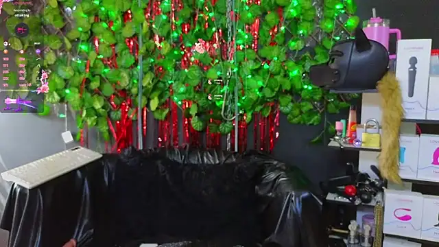 Sweett Mollyy online show from March 10, 7:18 pm