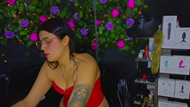Sweett Mollyy online show from May 13, 10:28 pm