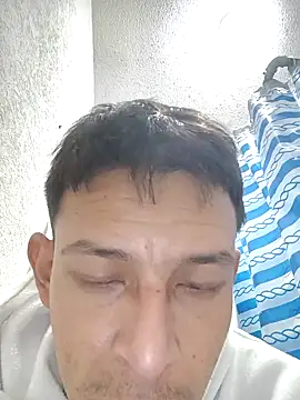 Snapshot of Leonul chatting on January 12, 5:13 am Leonul online show from January 12, 5:13 am