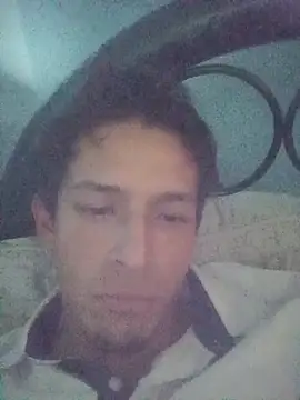 Snapshot of Leonul chatting on October 13, 12:01 am Leonul online show from October 13, 12:01 am