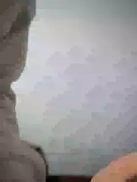 Snapshot of Leonul chatting on February 8, 7:26 am Leonul online show from February 8, 7:26 am