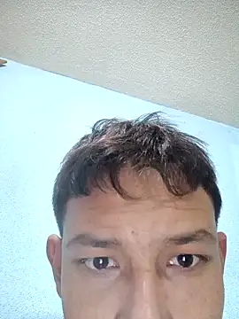 Snapshot of Leonul chatting on January 25, 2:04 am Leonul online show from January 25, 2:04 am