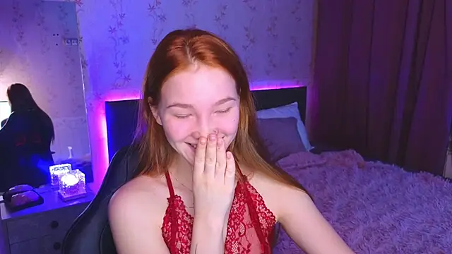 erikabrian online show from December 19, 1:07 am