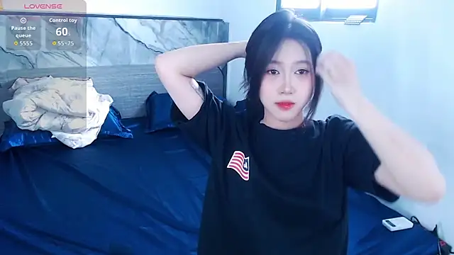 Lin SiYee online show from October 26, 8:26 am