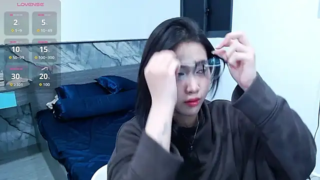 Lin SiYee online show from November 26, 12:16 pm