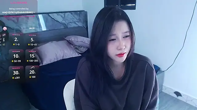 Lin SiYee online show from November 19, 5:40 am