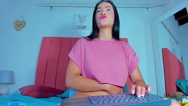 Snapshot of valen_rose0 chatting on February 27, 12:12 pm valen rose0 online show from February 27, 12:12 pm