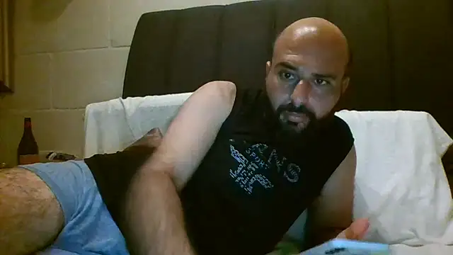 Snapshot of Denisilboss chatting on February 6, 9:55 pm Denisilboss online show from February 6, 9:55 pm