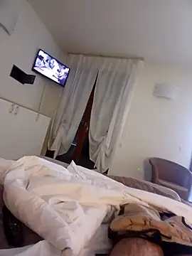 Snapshot of Denisilboss chatting on February 23, 12:17 pm Denisilboss online show from February 23, 12:17 pm