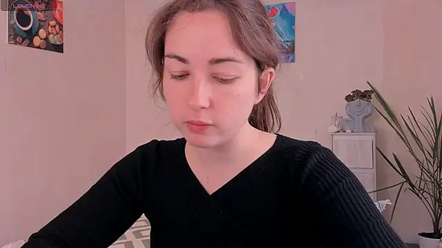 cClandesTina online show from November 1, 10:53 am