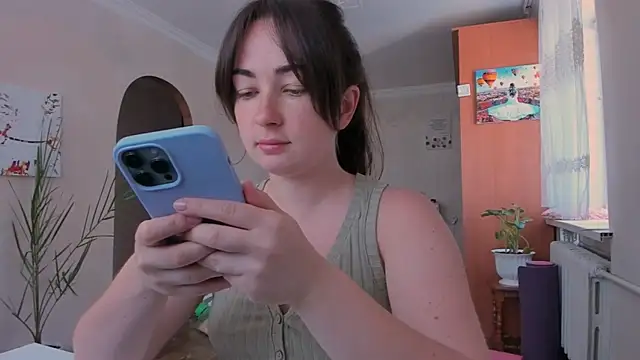 Snapshot of cClandesTina chatting on June 27, 9:59 am cClandesTina online show from June 27, 9:59 am