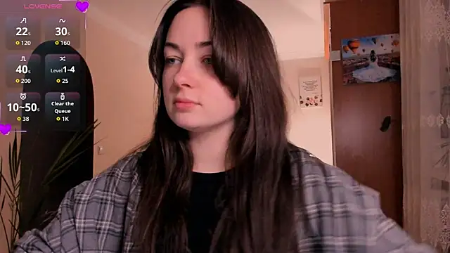 cClandesTina online show from February 5, 8:48 pm