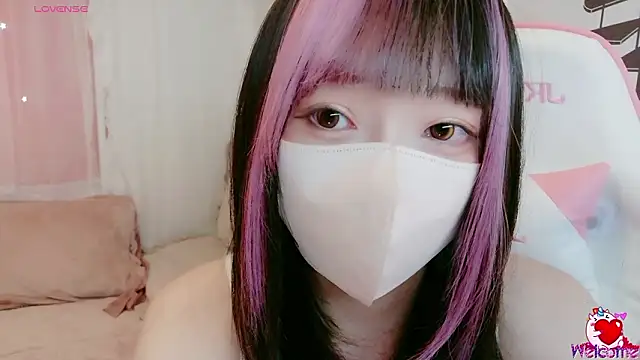 yuayua854 online show from March 5, 4:09 am