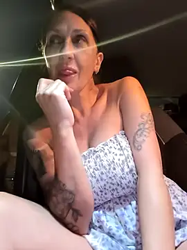 JasmineNoir2 online show from June 24, 8:17 pm