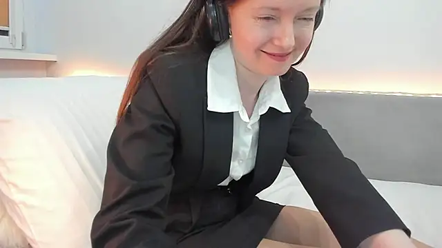 Your Librarian online show from April 21, 7:20 pm