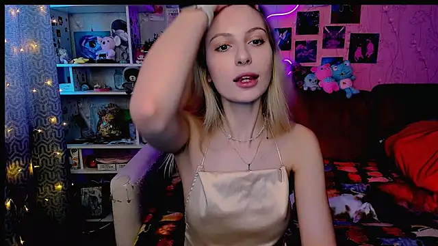 Maria Hunt online show from January 21, 6:22 am