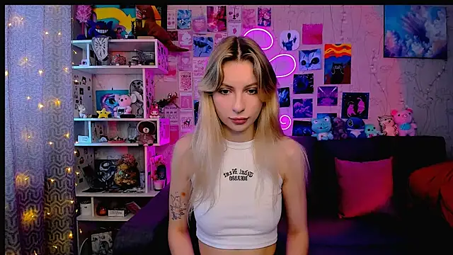 Maria Hunt online show from February 5, 3:34 am