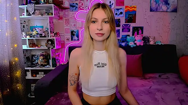 Maria Hunt online show from March 11, 4:41 am