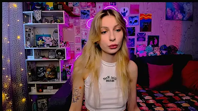 Maria Hunt online show from February 20, 2:29 am