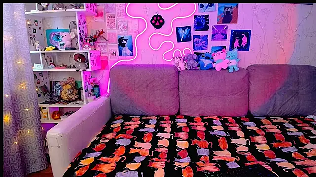 Maria Hunt online show from February 1, 4:03 am