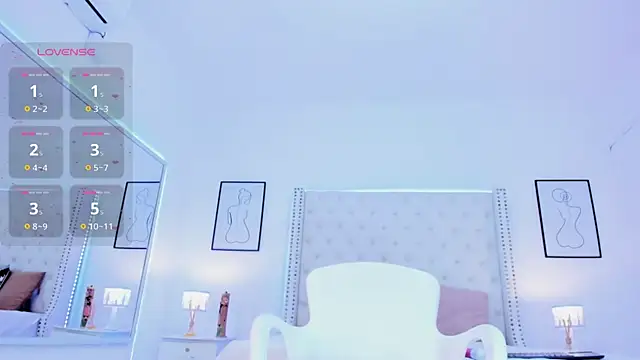 Coco Balenciaga  online show from February 11, 6:22 pm