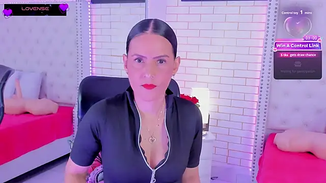 Snapshot of Coco_Balenciaga_ chatting on June 17, 11:53 am Coco Balenciaga online show from June 17, 11:53 am