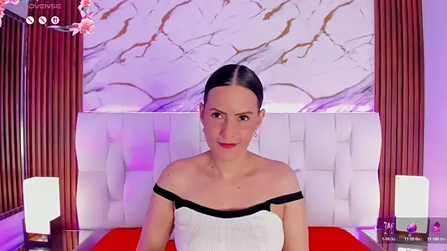 Coco Balenciaga  online show from February 20, 11:56 am