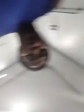 Snapshot of mamadorasensual chatting on March 12, 11:01 pm mamadorasensual online show from March 12, 11:01 pm