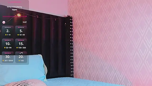 littleebluee online show from October 5, 7:37 pm