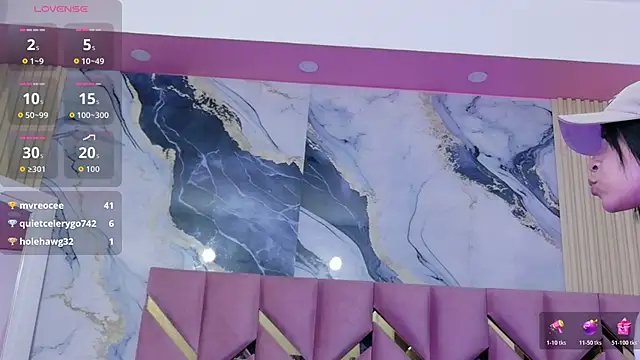 littleebluee online show from February 26, 2:55 am