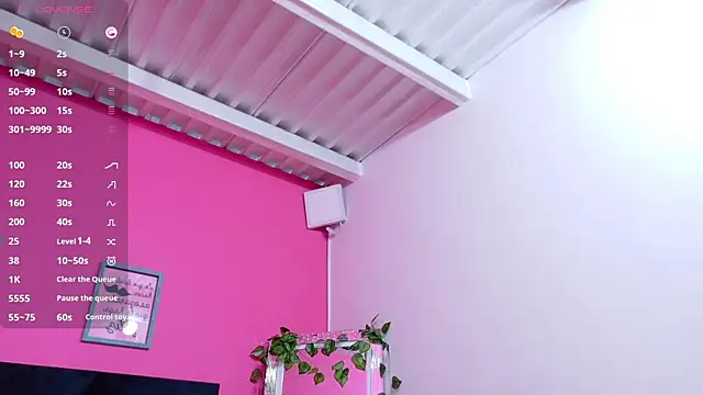 littleebluee online show from September 27, 3:01 am