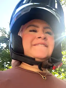 Pretty Isadora online show from November 23, 7:02 pm