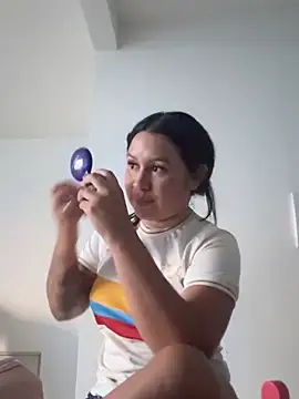 Pretty Isadora online show from March 26, 11:02 pm