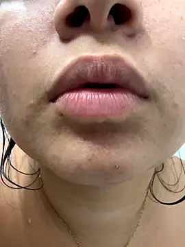 Pretty Isadora online show from December 5, 9:23 pm