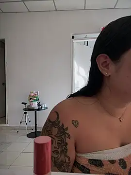Snapshot of Pretty_Isadora chatting on March 21, 8:50 pm Pretty Isadora online show from March 21, 8:50 pm