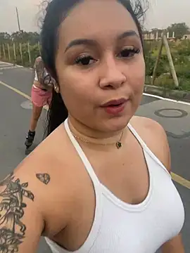 Pretty Isadora online show from March 23, 10:09 pm