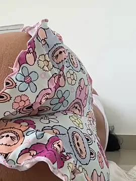 Pretty Isadora online show from February 28, 3:22 pm