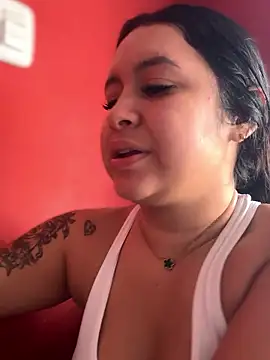 Pretty Isadora online show from January 13, 8:46 pm