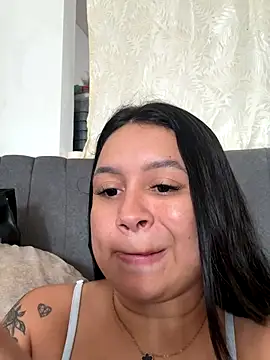 Pretty Isadora online show from November 10, 8:58 pm