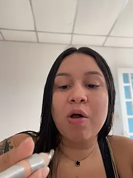 Snapshot of Pretty_Isadora chatting on March 14, 9:00 pm Pretty Isadora online show from March 14, 9:00 pm