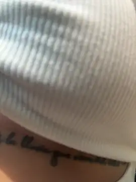 Pretty Isadora online show from March 29, 8:10 pm