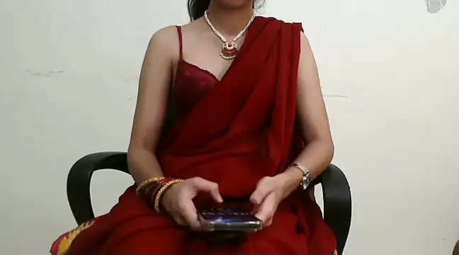 Snapshot of lololips chatting on February 27, 6:20 pm lololips online show from February 27, 6:20 pm