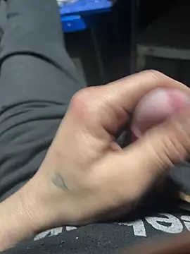 joeycbigcock online show from February 25, 10:42 pm