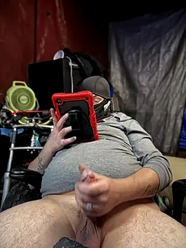 joeycbigcock online show from November 12, 7:40 pm