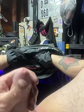 joeycbigcock online show from November 28, 12:44 am