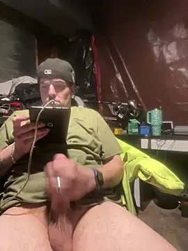 joeycbigcock online show from March 18, 12:40 am